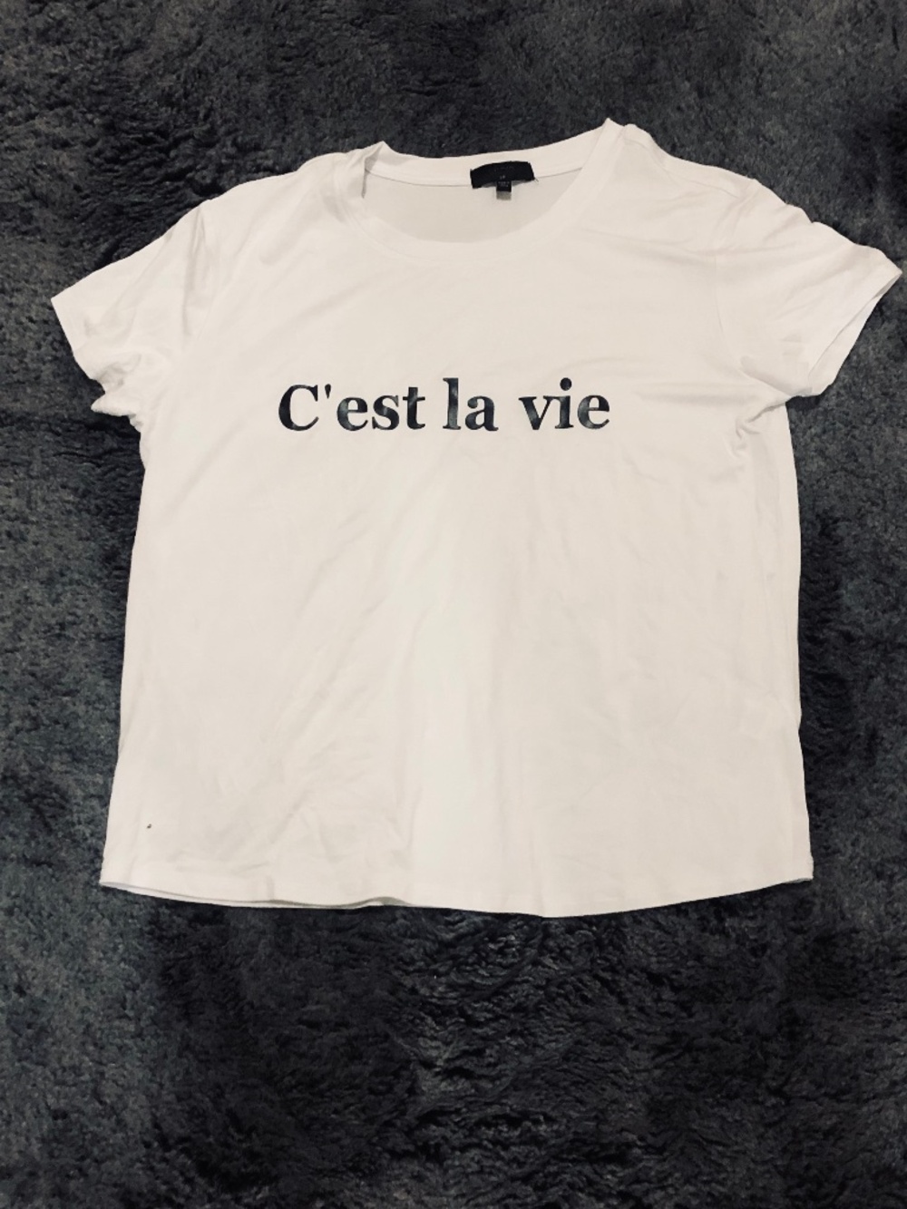 Women’s Small C’est La Vie Tshirt short sleeve white with black letters